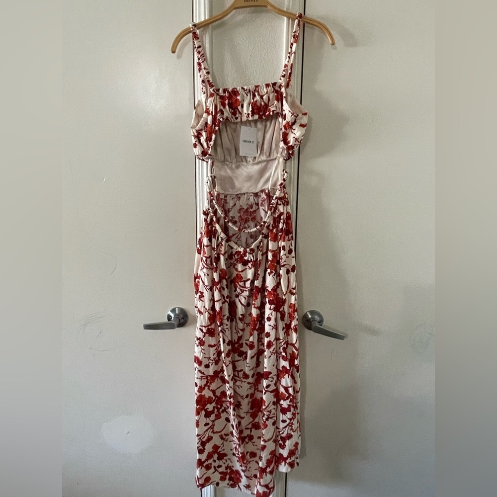 Forever 21 floral open back dress - Picture 3 of 3